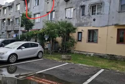 Garsonieră decomandată în Central