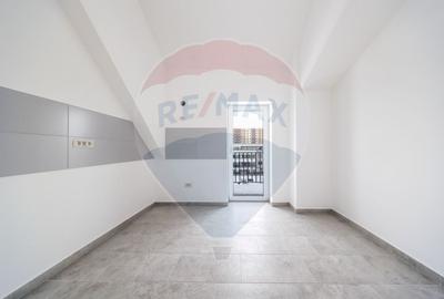 Apartament cu 1 camere decomandat în Tractorul - 4