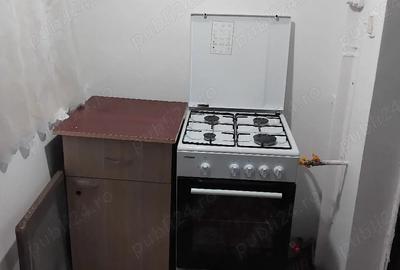 Garsonieră semidecomandată în Micro 19