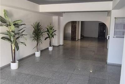 Apartament cu 3 camere în Central - 11