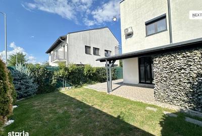 Casă cu 8 camere cu Teren 1000 Mp în Central
