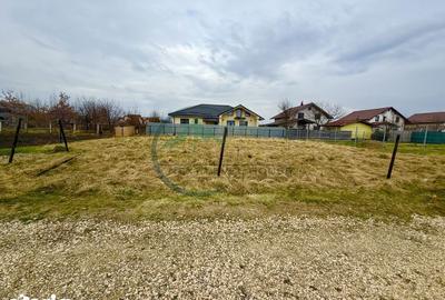 Teren de 517 mp, în Stupini - 6