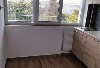 Garsonieră decomandată în Subcetate