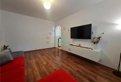 Apartament cu 3 camere semidecomandat, mobilat în Astra - 7