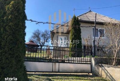 Casă cu 3 camere cu Teren 2700 Mp în Băsești