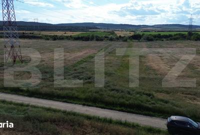 Teren de 2056 mp, în Partoș