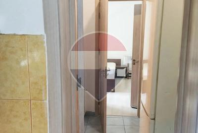 Apartament cu 2 camere decomandat în Nicolina