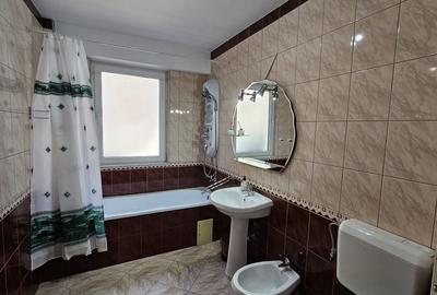 Apartament cu 3 camere în Central - 14