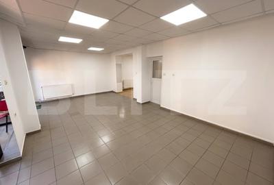 Spațiu comercial, de 60 mp, în Dâmbovița