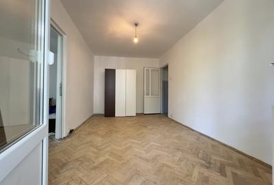 Apartament cu 3 camere semidecomandat în Alexandru cel Bun - 2