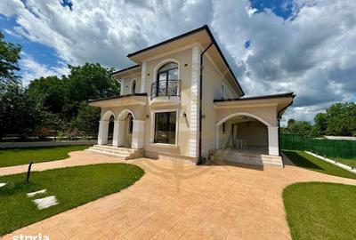 Casă cu 5 camere cu Teren 600 Mp în Central