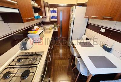 Apartament cu 2 camere decomandat în Victoriei - 3
