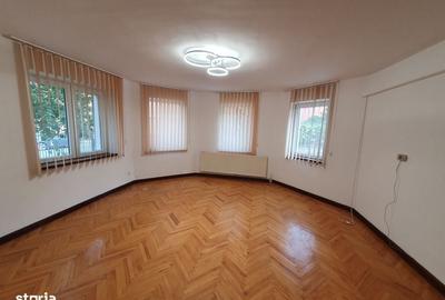 Casă cu 4 camere decomandat cu Teren 500 Mp în Brâncoveanu