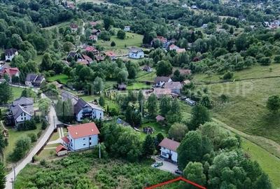 Teren Construcții intravilan de 2797 mp, în Predeluț - 2