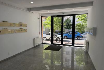 Spațiu comercial, de 90 mp, în Vitan