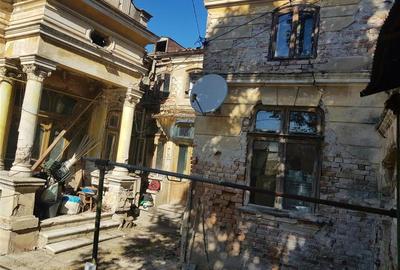 Casă cu 5 camere cu Teren 246 Mp în Apollo