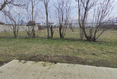 Teren de 1460 mp, în Măureni - 10