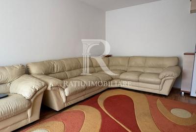 Apartament cu 3 camere decomandat, mobilat în Rogerius