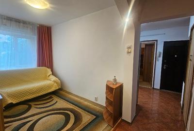 Apartament cu 3 camere decomandat în Metalurgie - 2