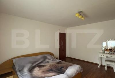 Apartament cu 3 camere decomandat, mobilat în Câmpia Turzii