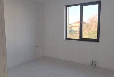 Casă cu 4 camere cu Teren 315 Mp în Valu lui Traian