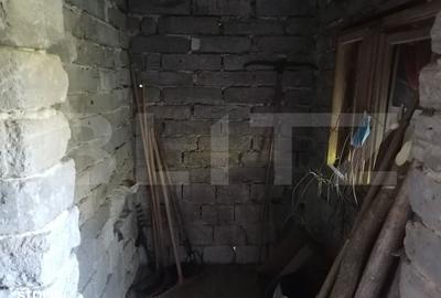 Casă cu 2 camere cu Teren 1000 Mp în Voinești - 10