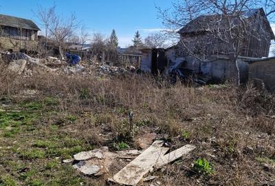 Teren de 2450 mp, în Unirea - 3