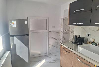 Casă cu 4 camere cu Teren 500 Mp în Central