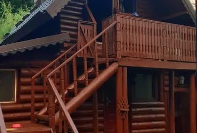 Casă cu 5 camere în Cheia