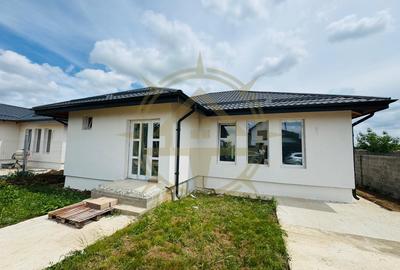 Casă cu 3 camere cu Teren 407 Mp în Crevedia