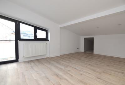 Apartament cu 3 camere semidecomandat în Calea Călărașilor - 14