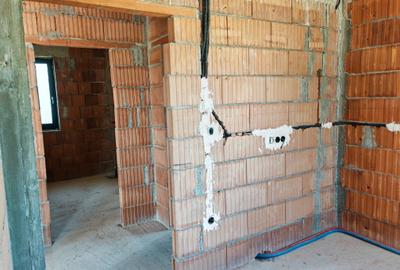 Casă individuală cu 5 camere cu Canalizare în Râșnov - 3