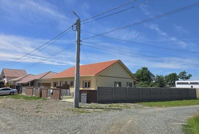 Duplex cu 3 camere cu Teren 300 Mp în Bucovăț (Remetea Mare) - 1