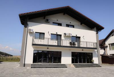 Casă cu 3 camere în Sânnicoară