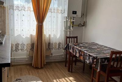 Casă cu 4 camere cu Teren 275 Mp în Central