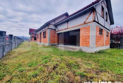 Casă cu 5 camere cu Teren 1000 Mp în Unirea - 3