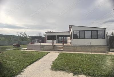 Casă cu 2 camere cu Teren 850 Mp în Central