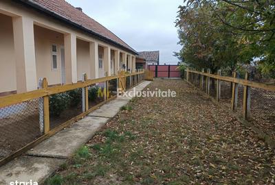 Casă cu 4 camere cu Teren 4400 Mp în Curtuișeni