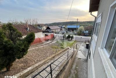 Casă cu 8 camere decomandat cu Teren 540 Mp în Voinești - 5