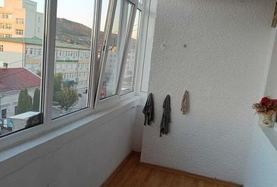 Apartament cu 3 camere decomandat în Ultracentral
