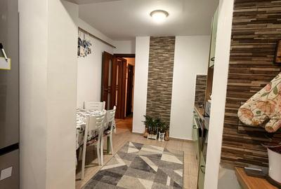 Apartament cu 3 camere decomandat în Nicolina - 4