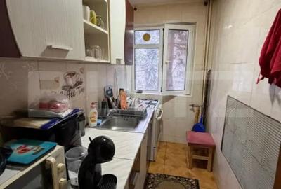 Apartament cu 3 camere semidecomandat în George Enescu