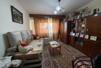 Apartament cu 2 camere decomandat, mobilat în Zorilor