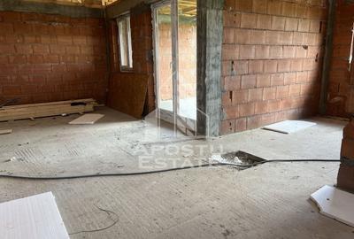 Duplex cu 4 camere cu Canalizare în Cornești - 5