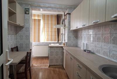 Apartament cu 2 camere semidecomandat în Micro 16