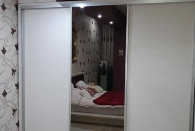 Apartament cu 3 camere decomandat în Runcu - 3