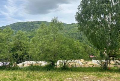 Teren Construcții intravilan de 1860 mp, în Moieciu - 2