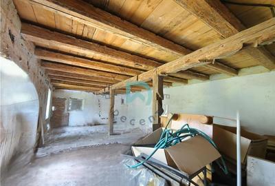 Casă individuală cu 12 camere cu Canalizare în Ultracentral - 23