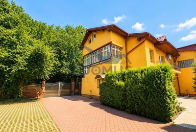 Casă cu 10 camere cu Canalizare în Puchenii Mari - 2