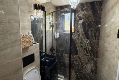 Apartament cu 2 camere semidecomandat în Calea București